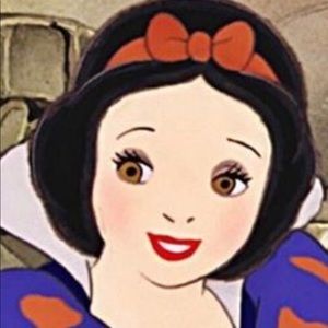 Meet your Posher, Adeline